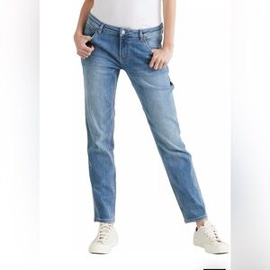 DU/ER Women’s Performance Denim Girlfriend Stretchy Jeans